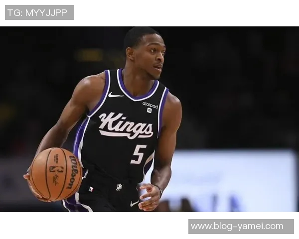 福克斯表现出色14投7中三分命中率高达50但末节发力未能逆转比赛 福克斯表现出色14投7中三分命中率高达50但末节发力未能逆转比赛