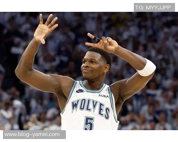 爱德华兹首节表现抢眼却因五次失误影响球队表现 爱德华兹首节表现抢眼却因五次失误影响球队表现